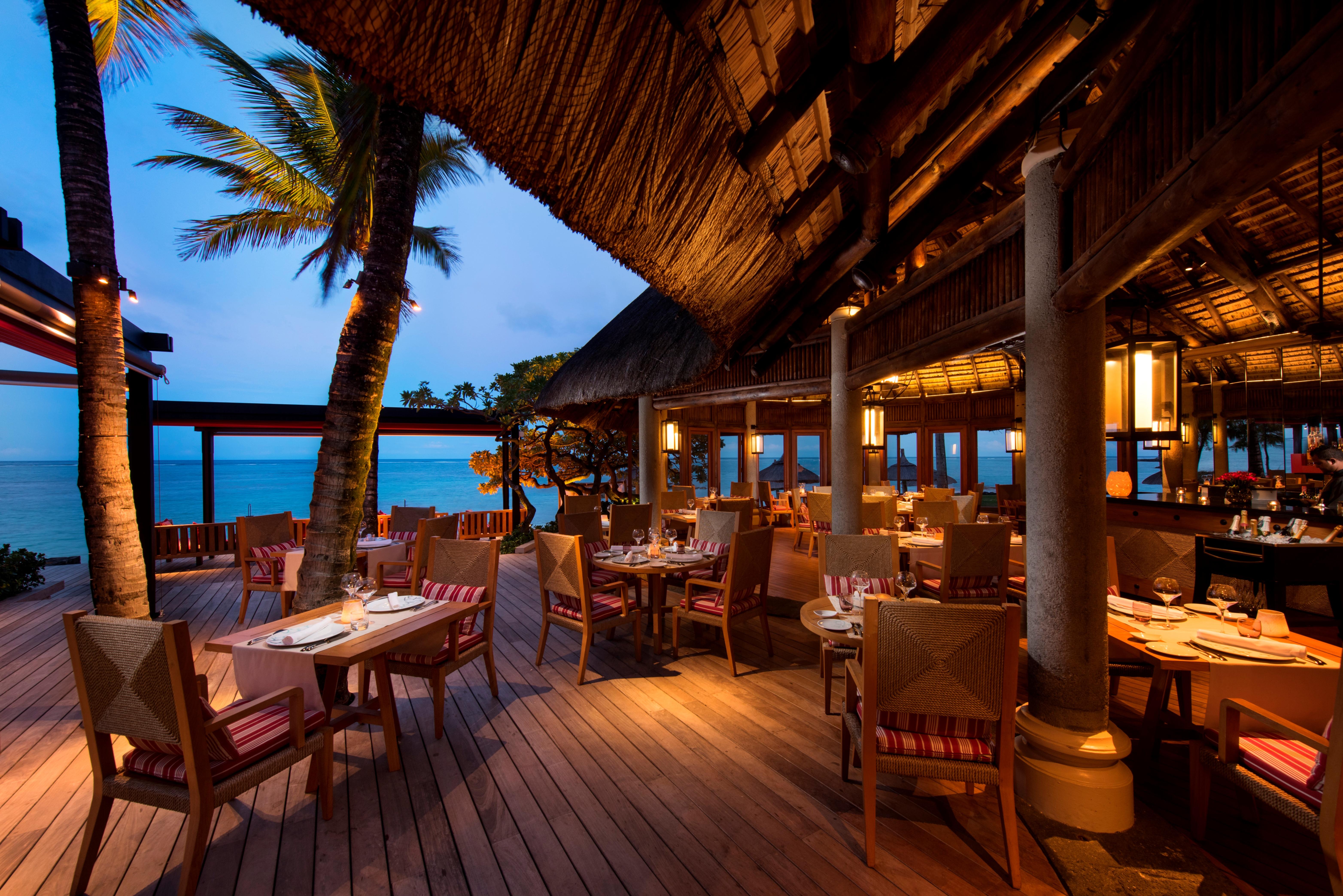 Constance Belle Mare Plage Ngoại thất bức ảnh The Beach Club