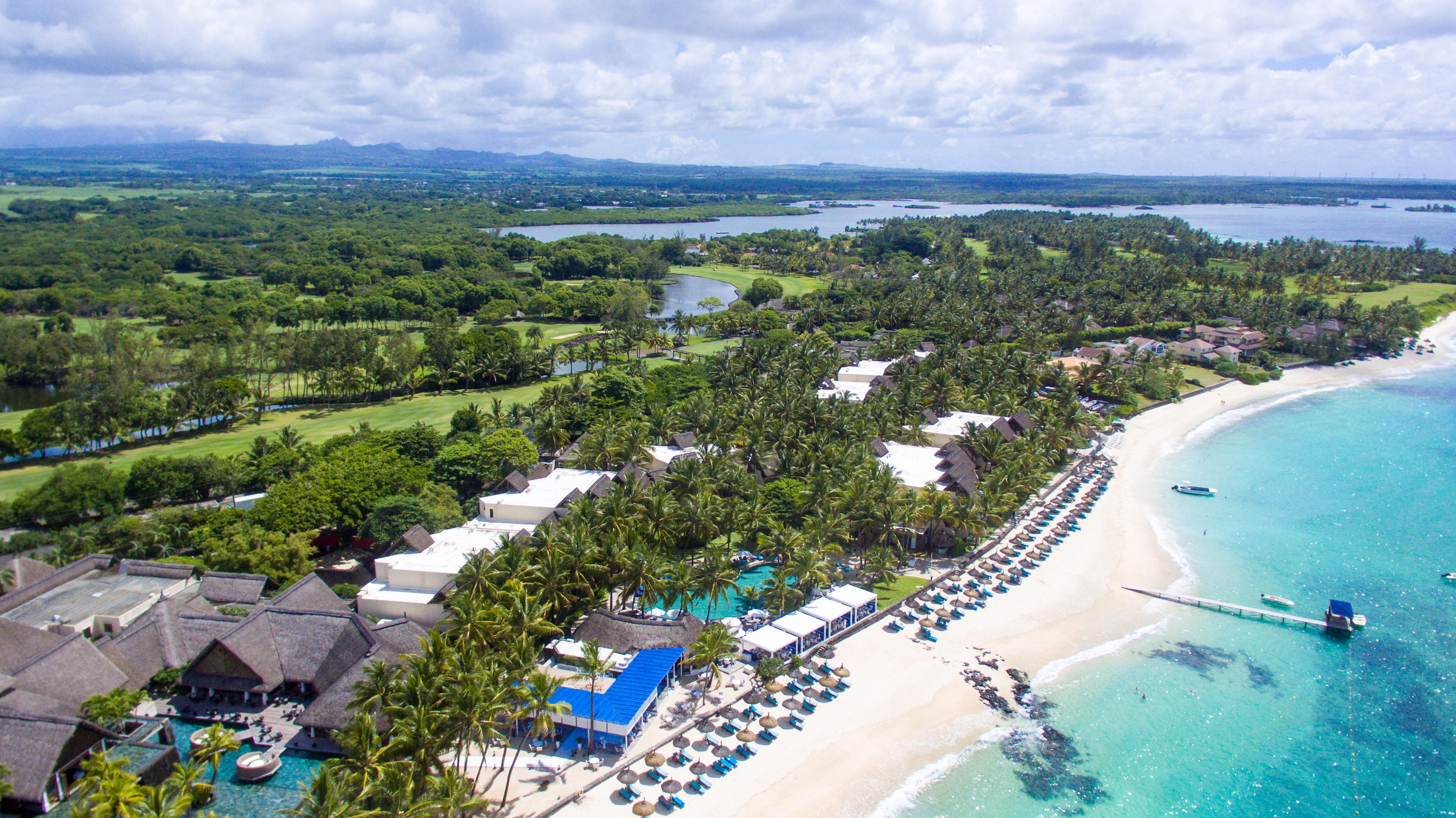 Constance Belle Mare Plage Ngoại thất bức ảnh Aerial view of the resort