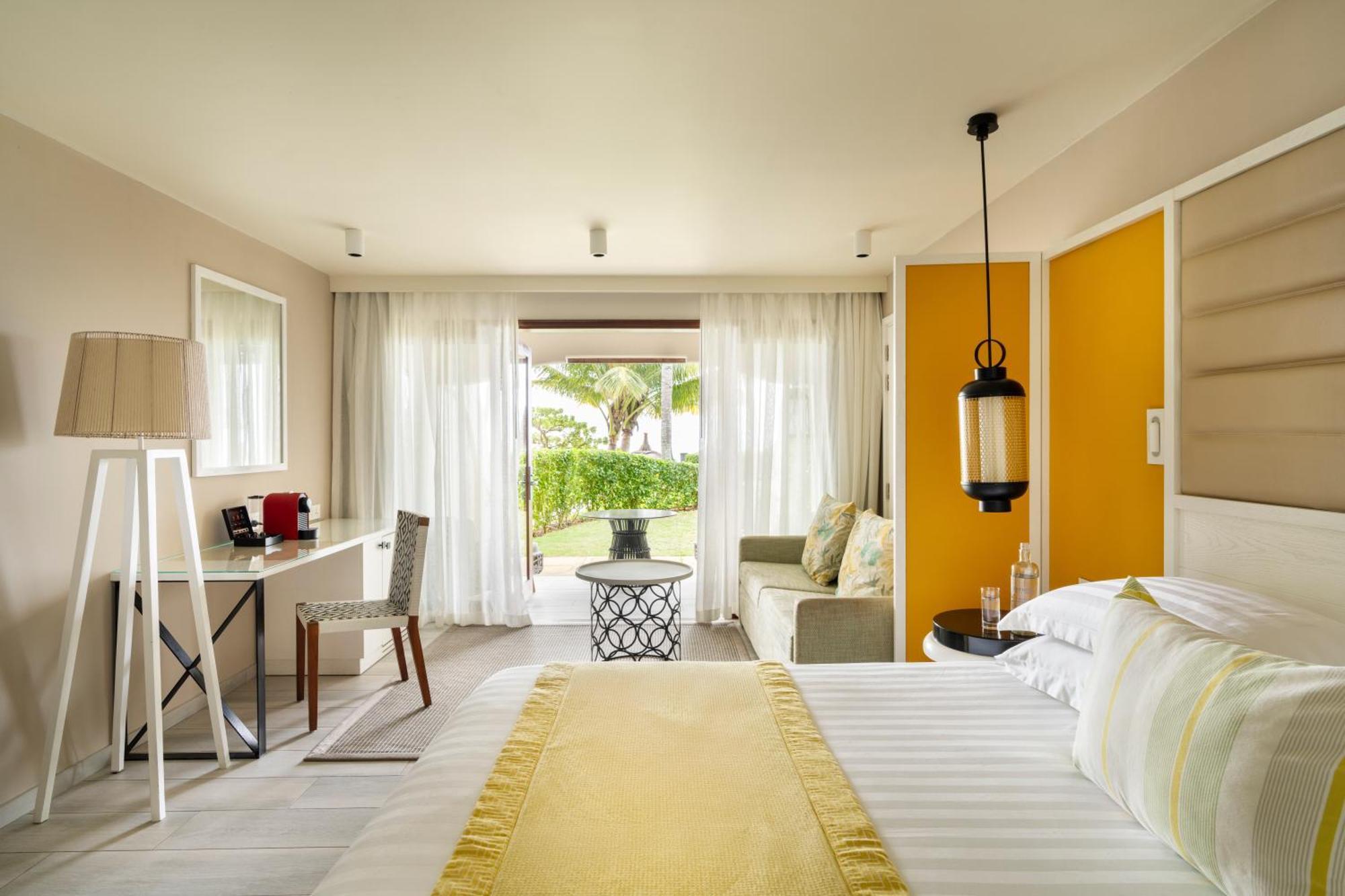 Constance Belle Mare Plage Ngoại thất bức ảnh Deluxe Beachfront Room